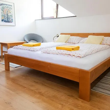 Vista Apartment