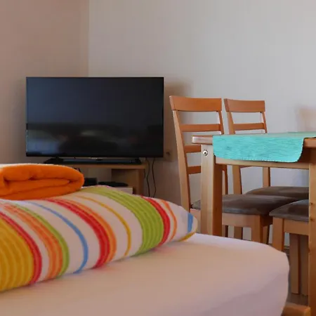 Vista Apartment *